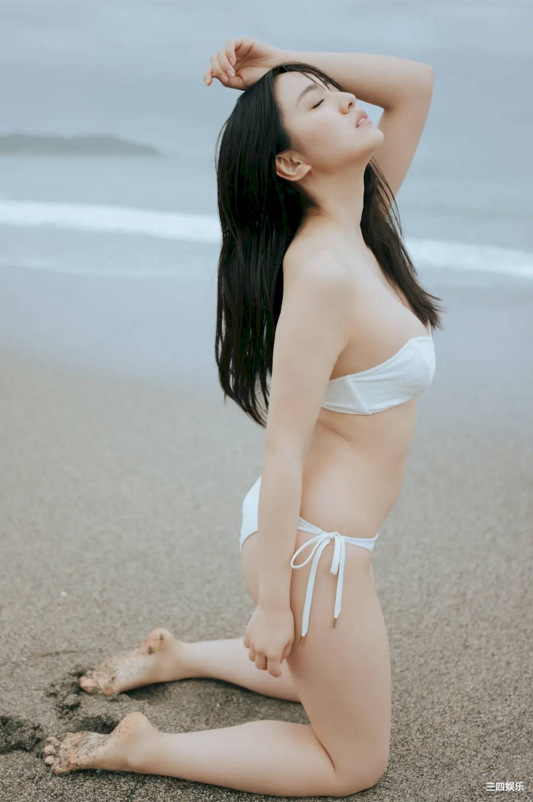 丰田露娜写真集《豊田ルナ 納涼50カット公開》高清全本
