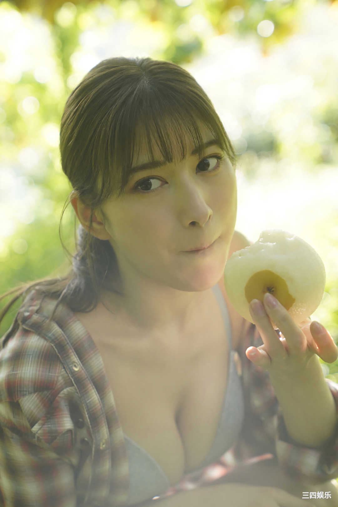 雪平莉左写真集《ゆらめき》高清全本