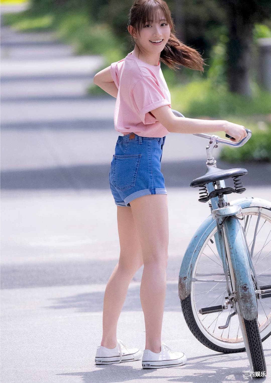 青山渚写真集《Brillante》高清全本