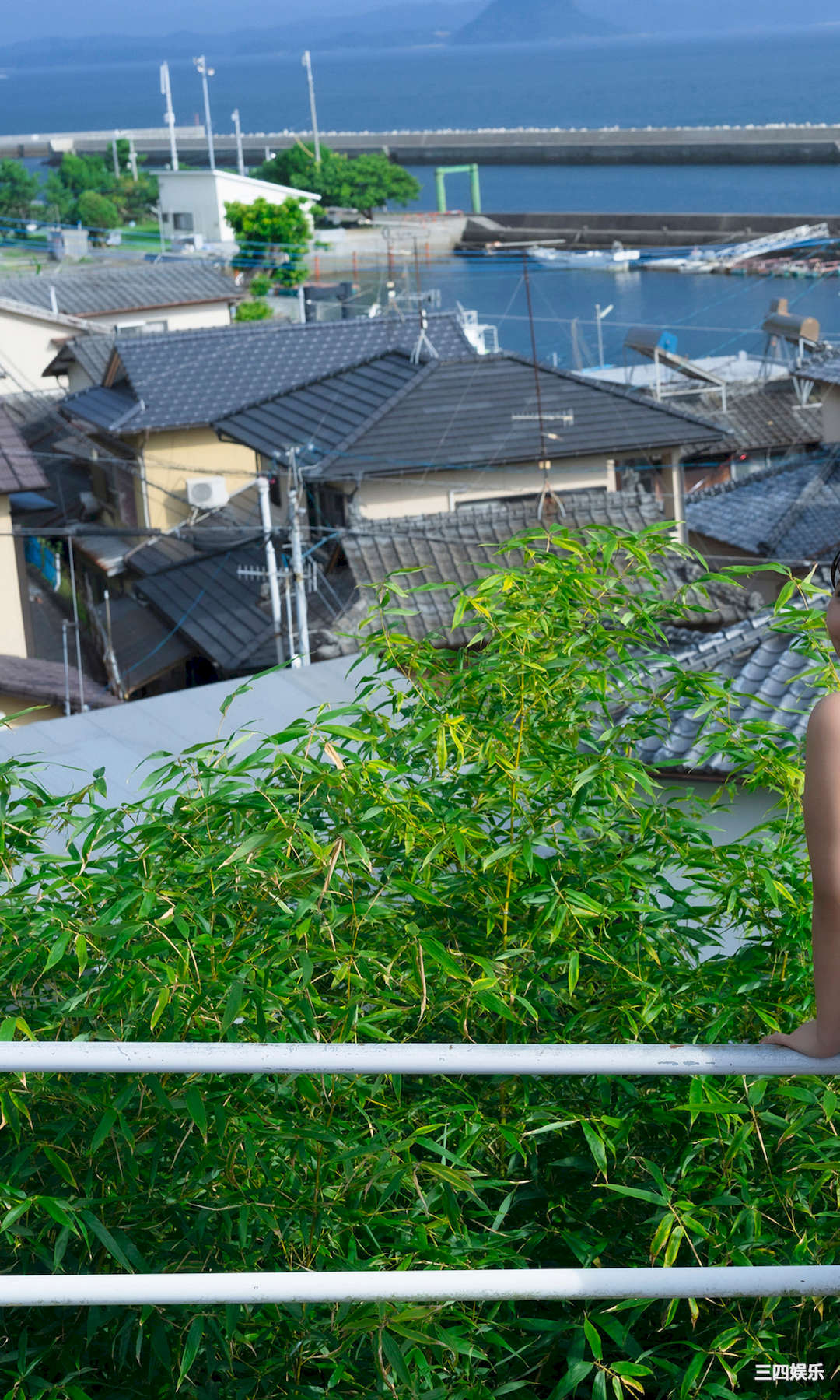 本乡柚巴写真集《大人ゆずはじめました》高清全本