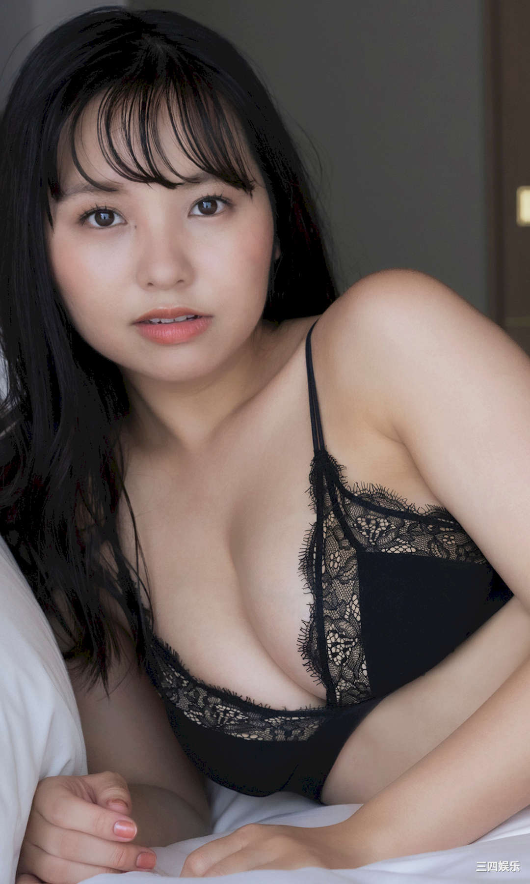 本乡柚巴写真集《大人ゆずはじめました》高清全本