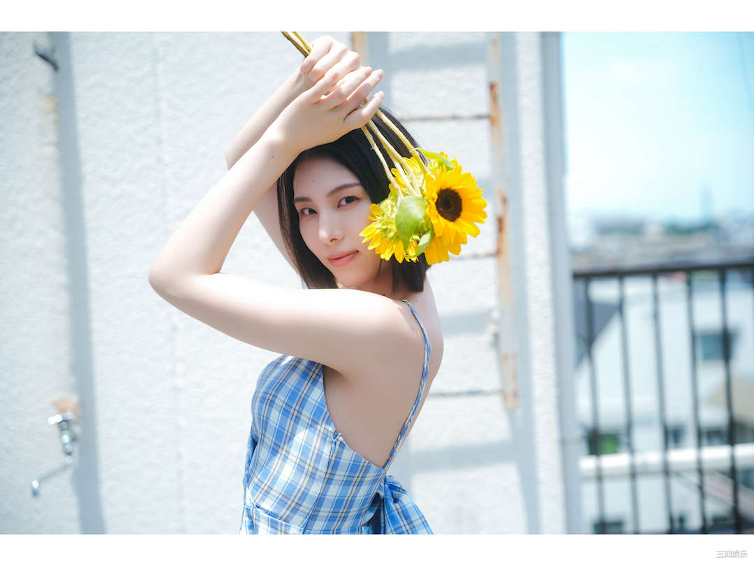 相乐伊织写真集《夏の部屋で、伊織と。》高清全本