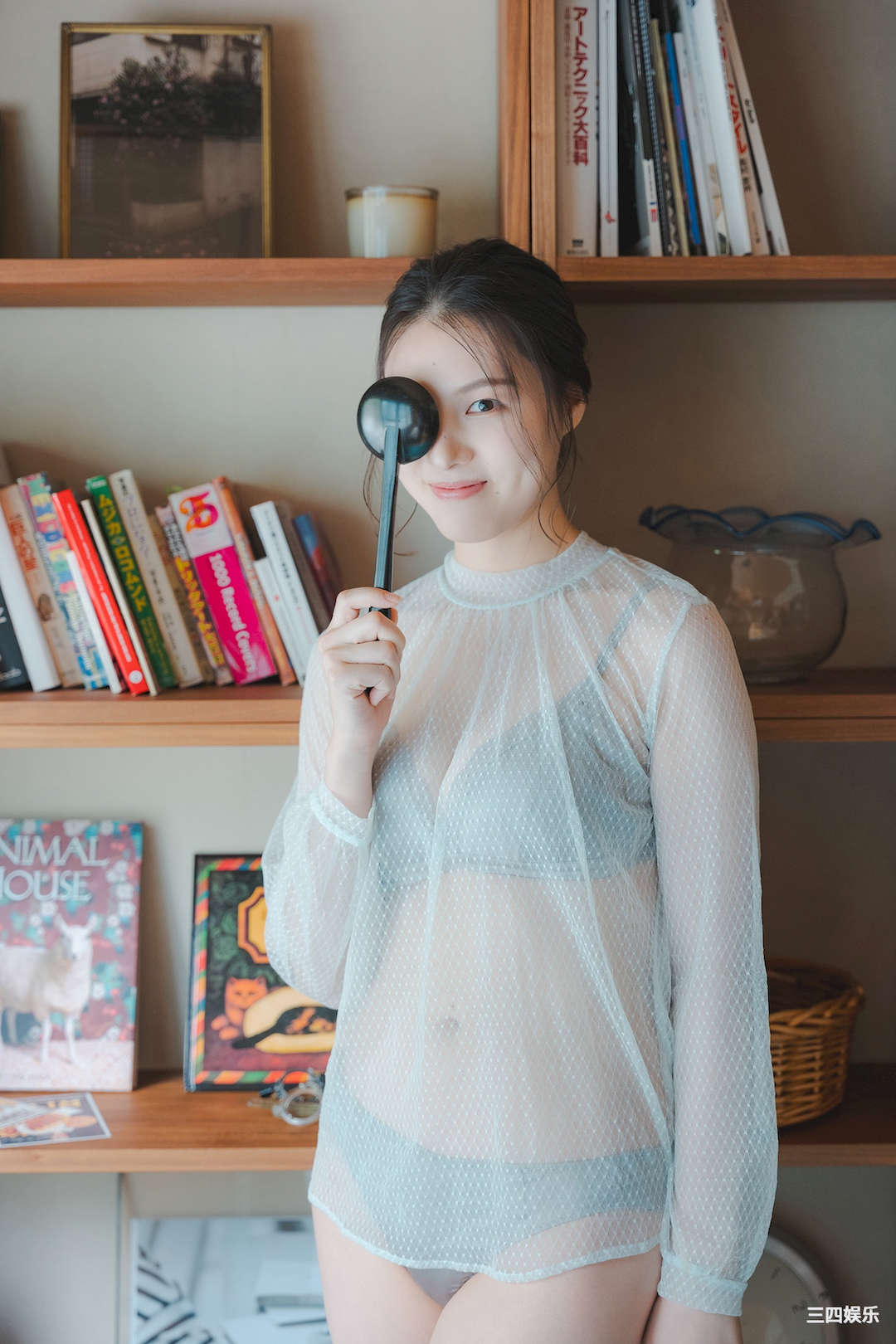 相乐伊织写真集《夏の部屋で、伊織と。》高清全本