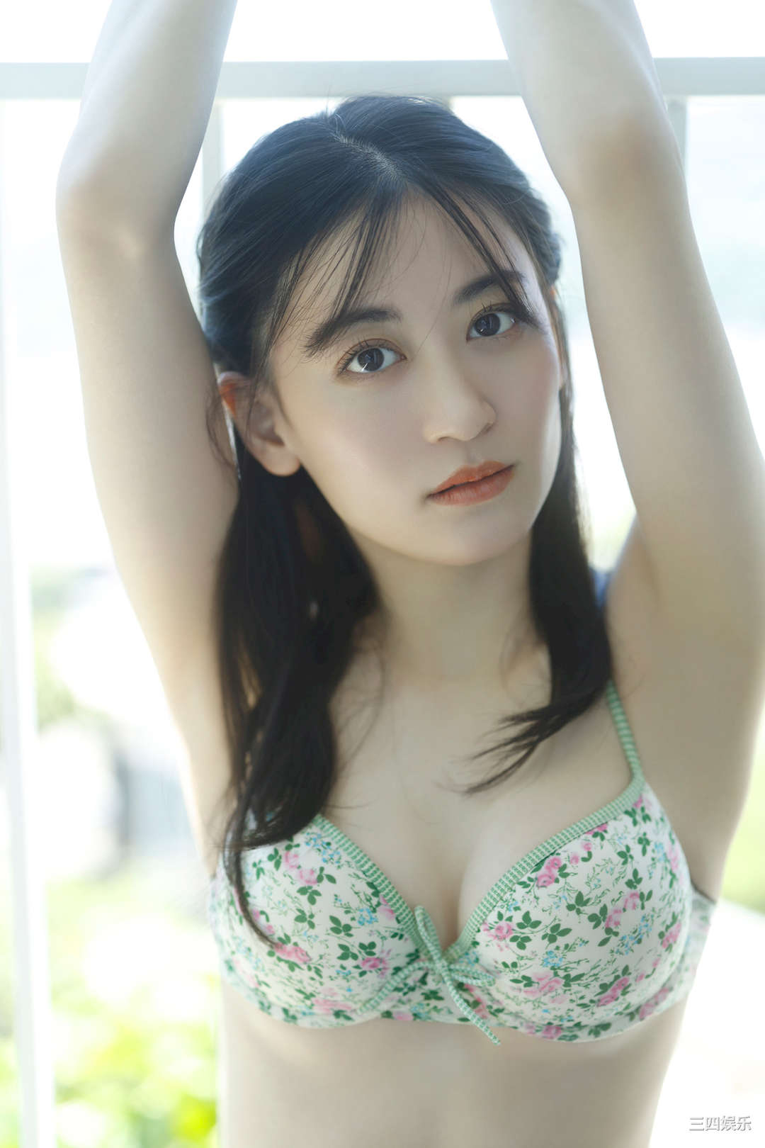 上西惠写真集《純白の艶肌》高清全本