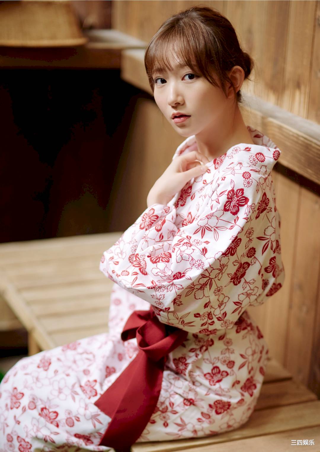 青山渚写真集《『彼女にしたい声優』と一泊温泉旅行》高清全本