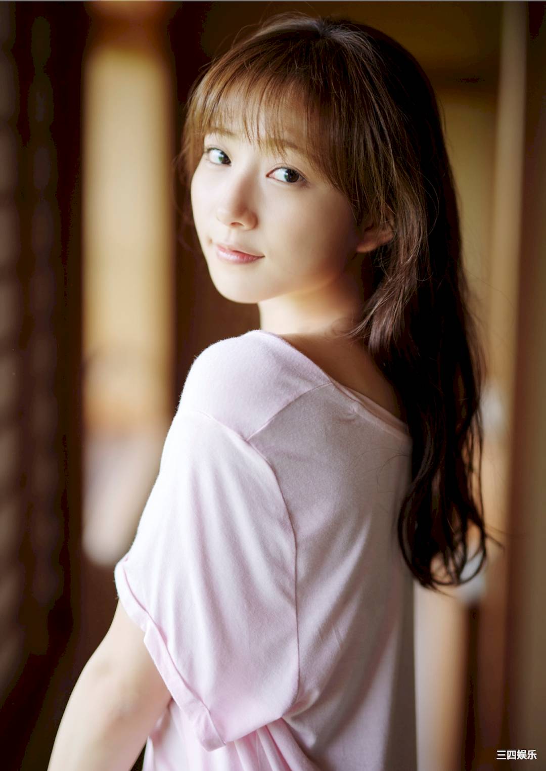 青山渚写真集《『彼女にしたい声優』と一泊温泉旅行》高清全本