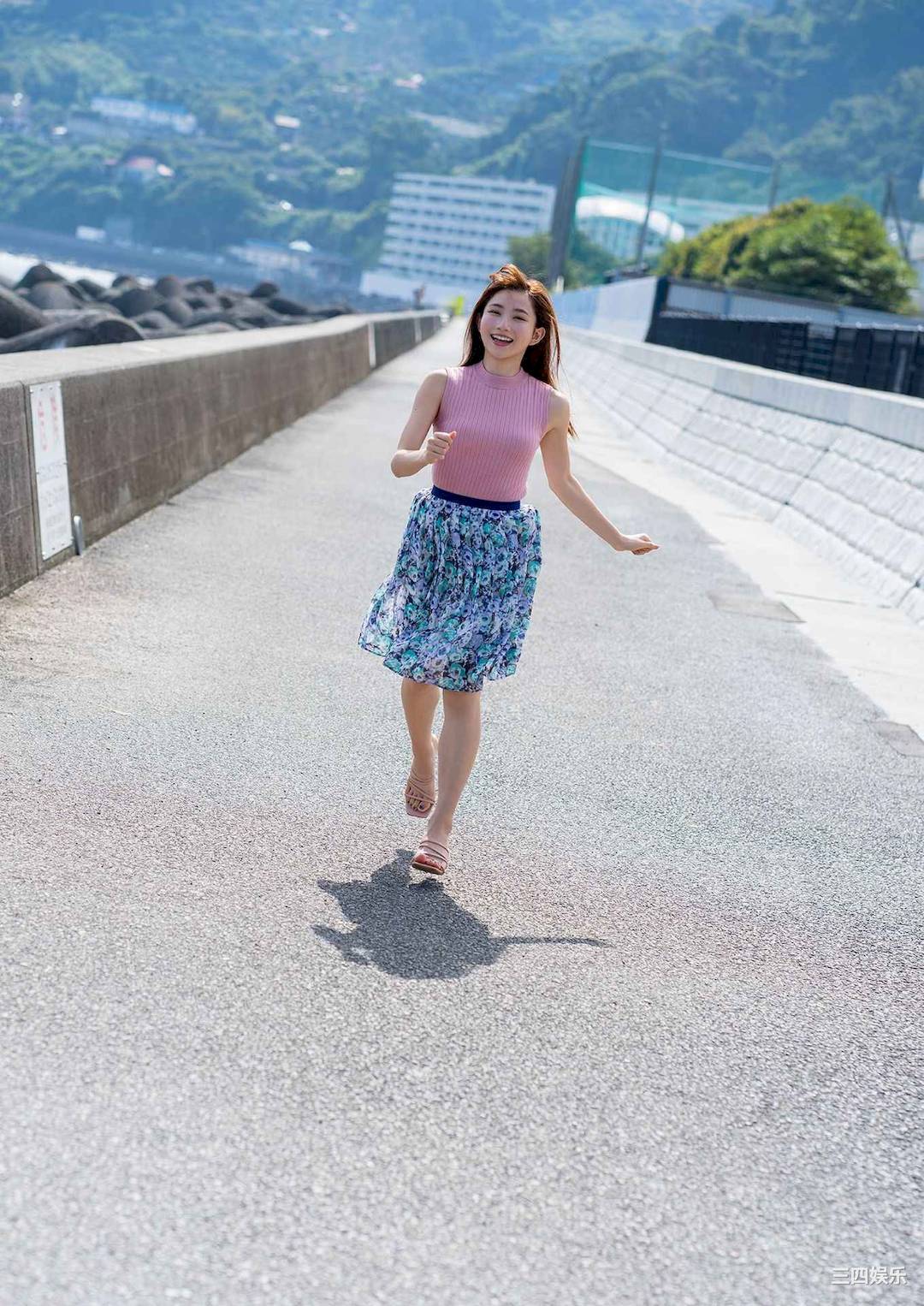 青山渚写真集《彼女にしたい声優No.1》高清全本