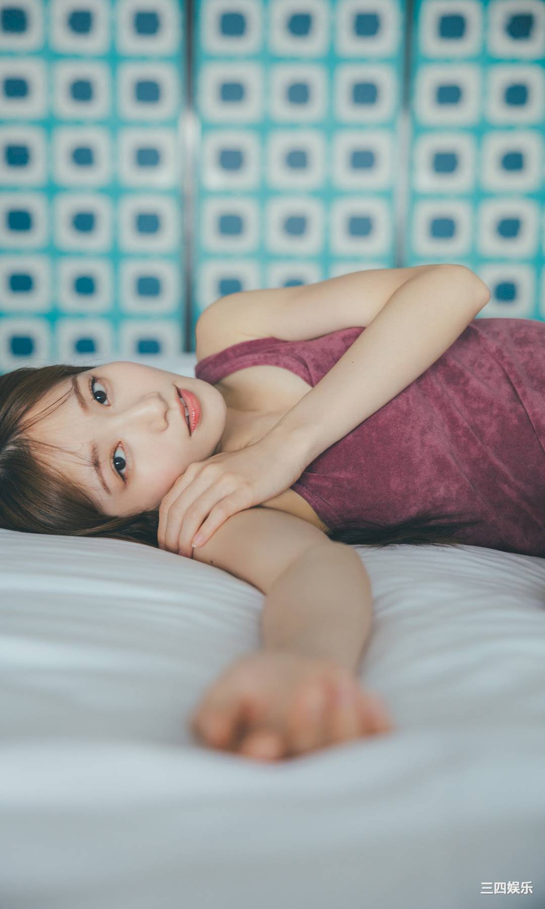 青山渚写真集《夏休みは終わらない。》高清全本