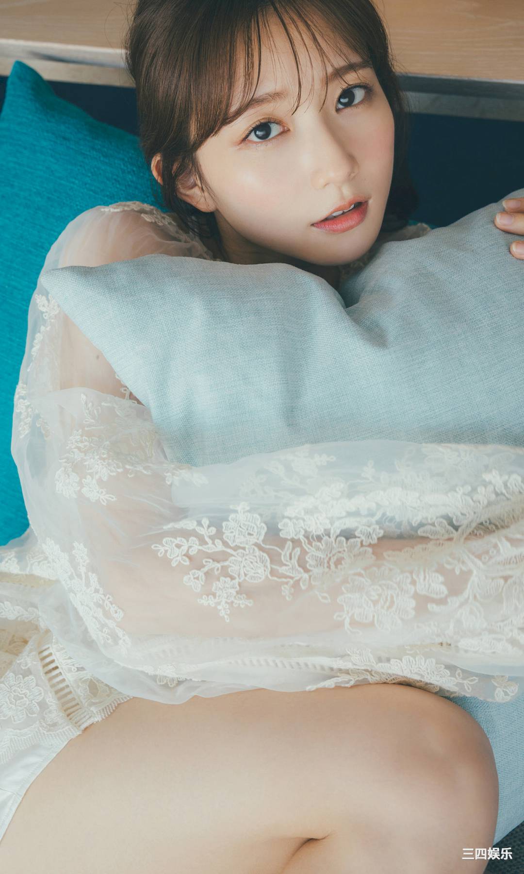 青山渚写真集《夏休みは終わらない。》高清全本