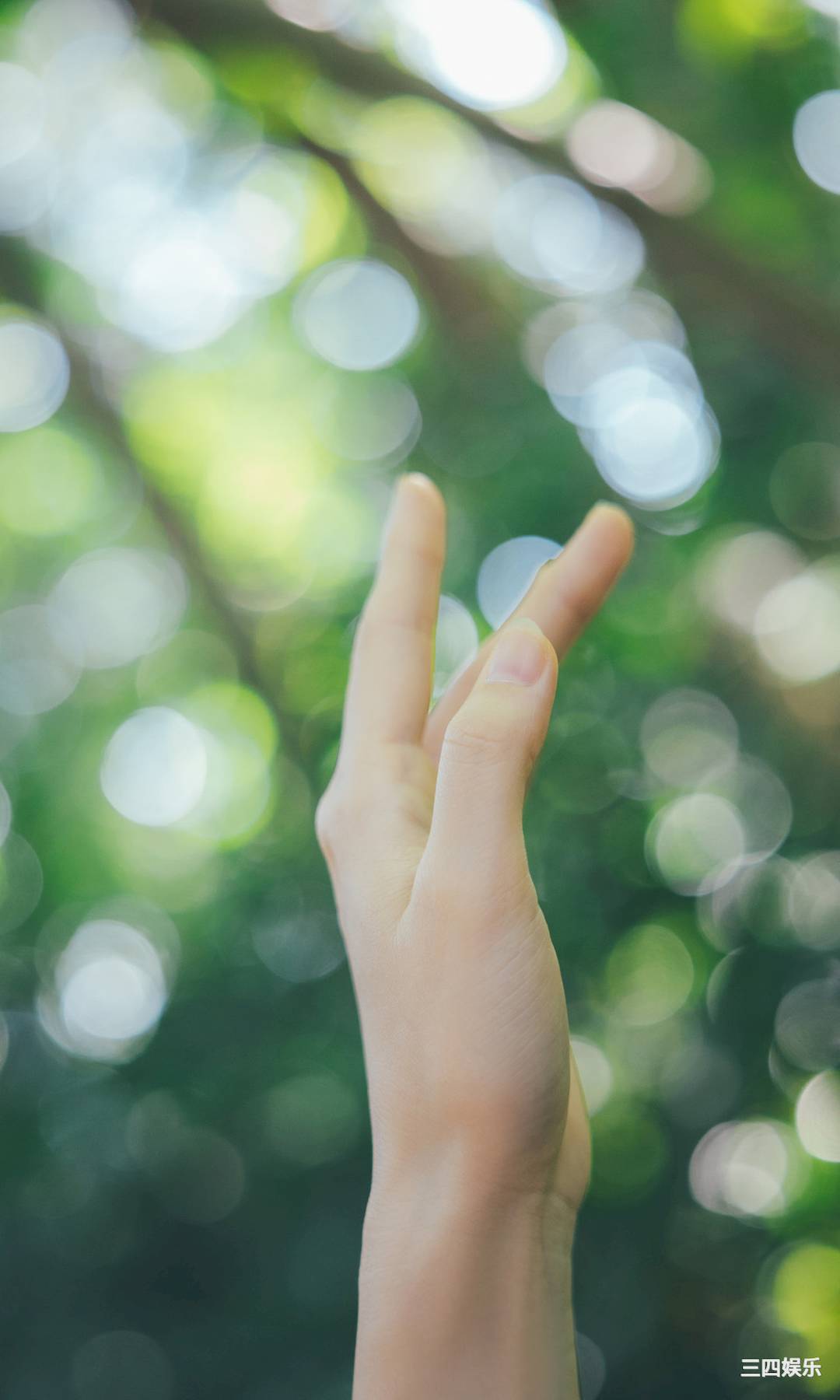 青山渚写真集《夏休みは終わらない。》高清全本