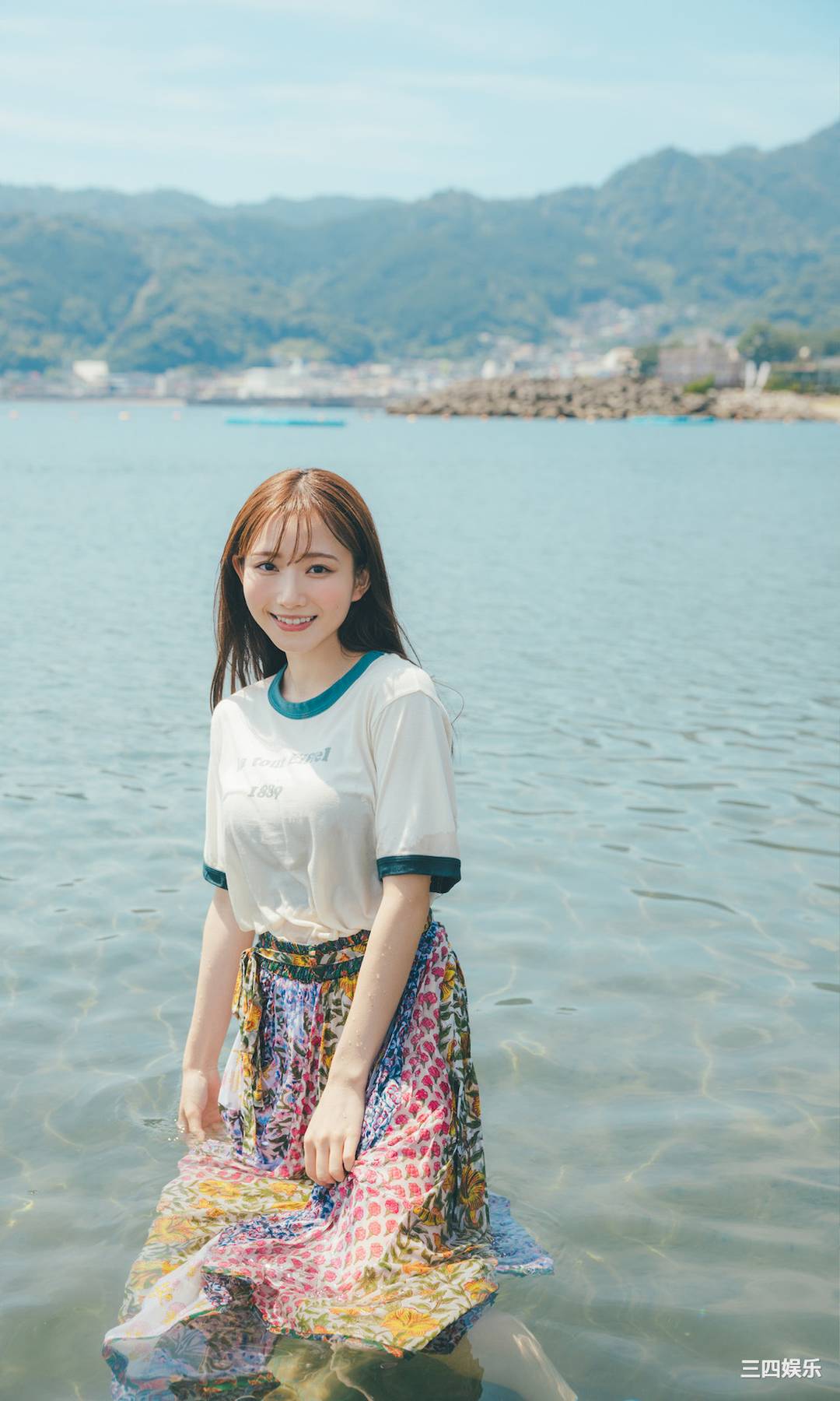 青山渚写真集《夏休みは終わらない。》高清全本