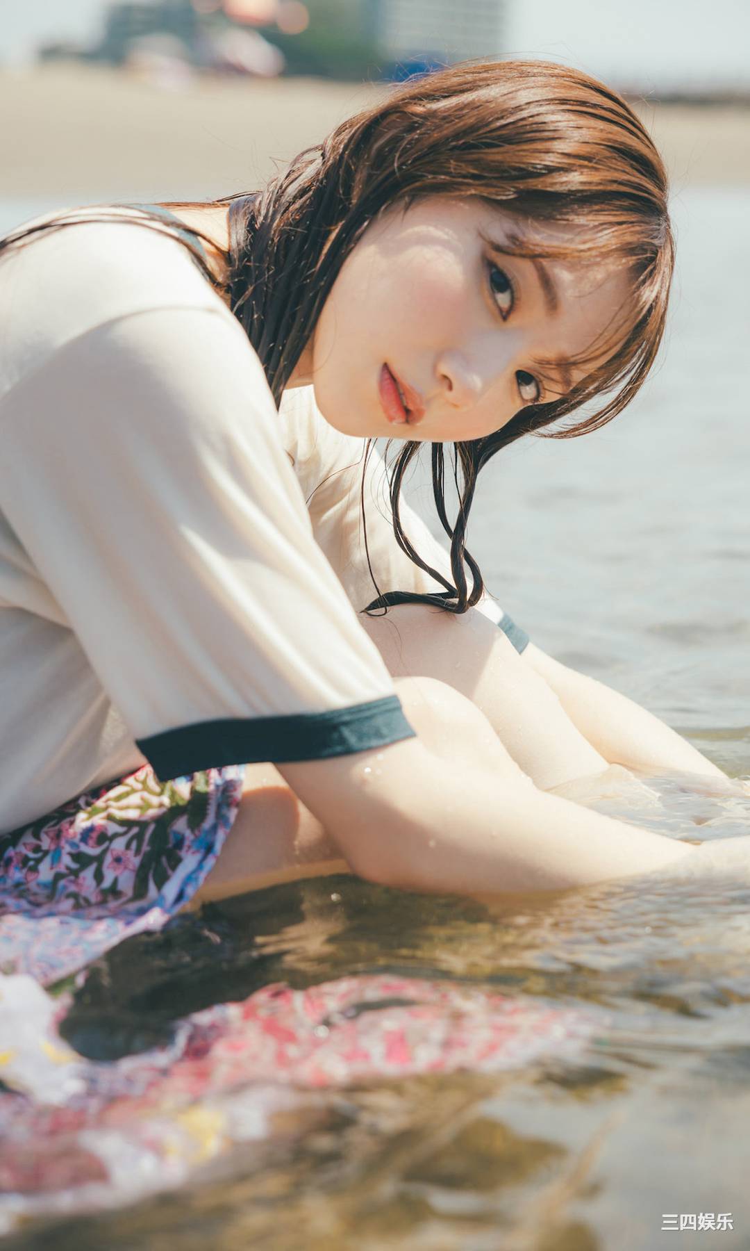 青山渚写真集《夏休みは終わらない。》高清全本