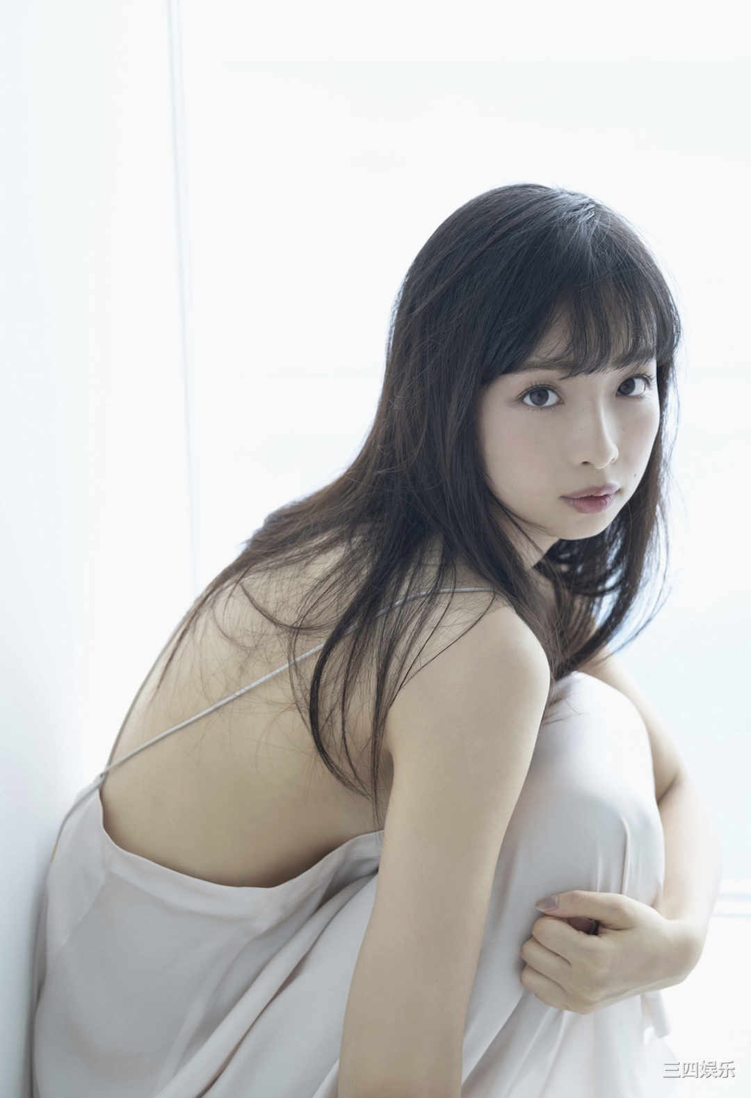 华村飞鸟写真集《ビキニでシャワー》高清全本