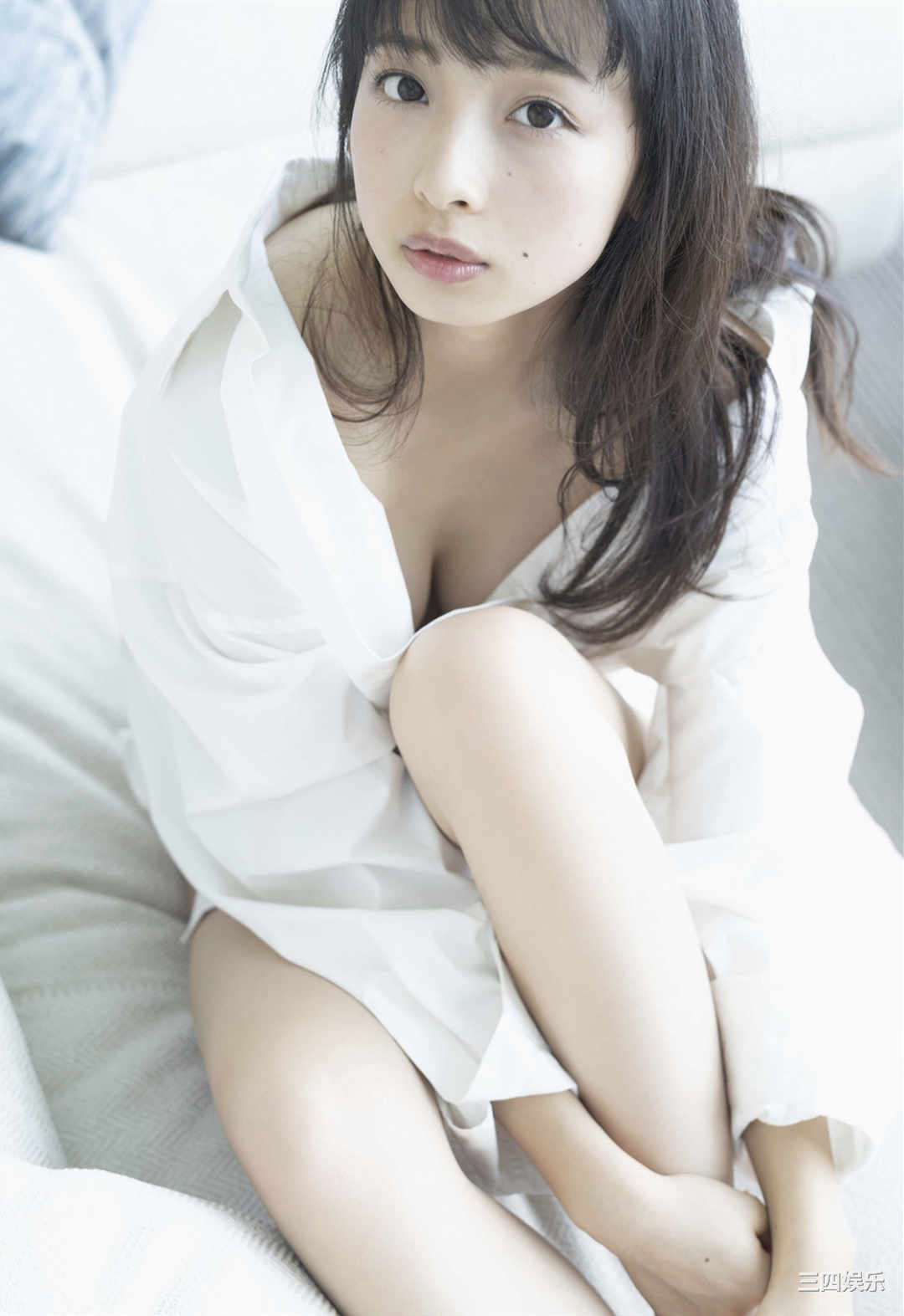 华村飞鸟写真集《ビキニでシャワー》高清全本