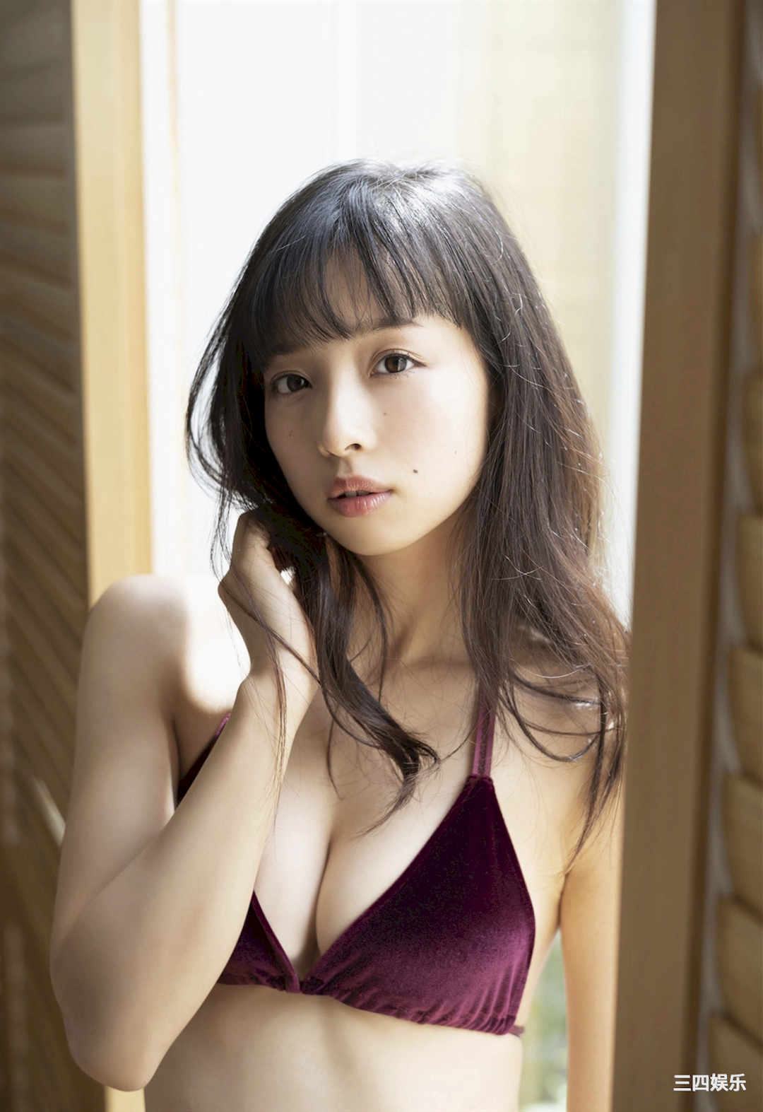 华村飞鸟写真集《ビキニでシャワー》高清全本