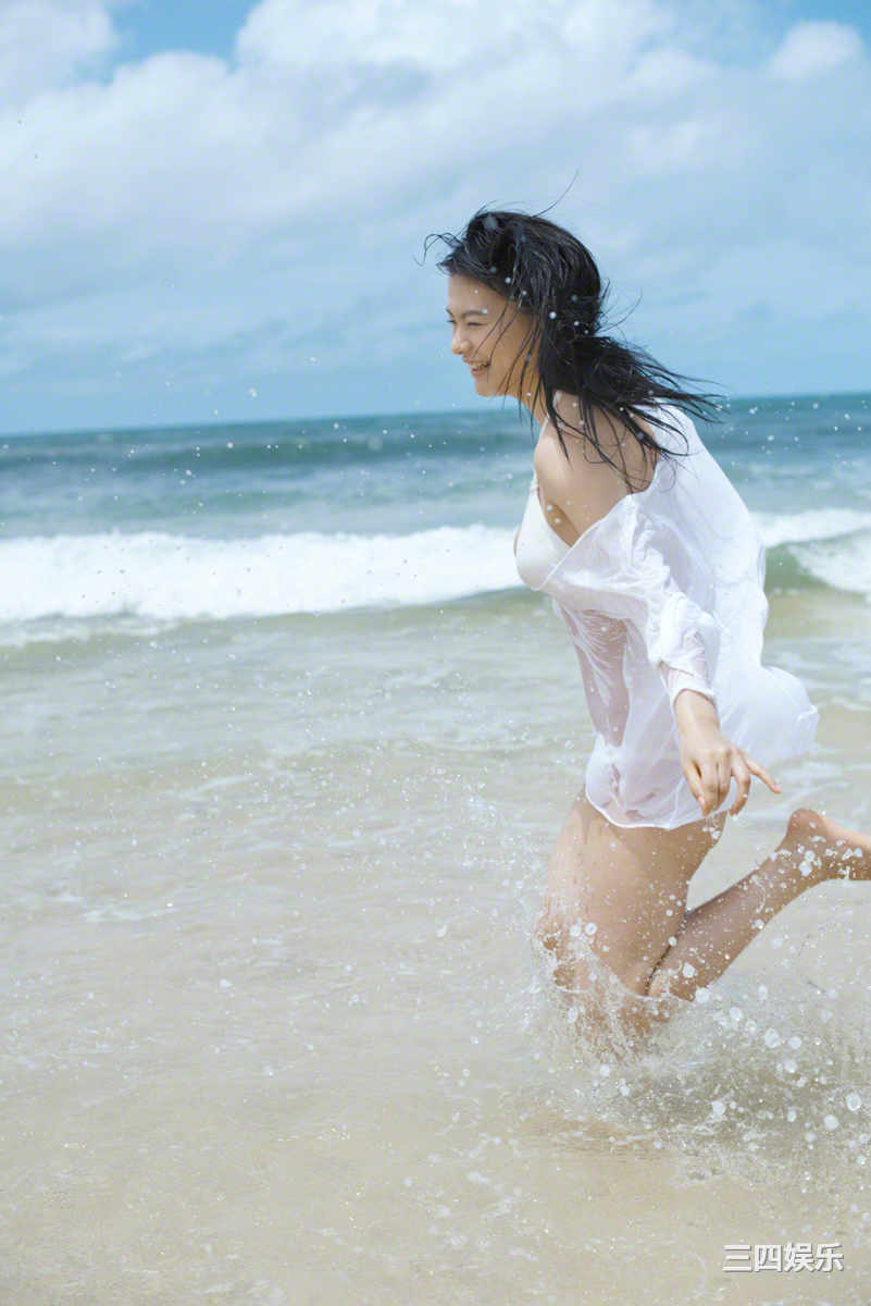 星名美津纪写真集《[Wanibooks] No.121 Mizuki Hosina 星名美津紀》高清全本