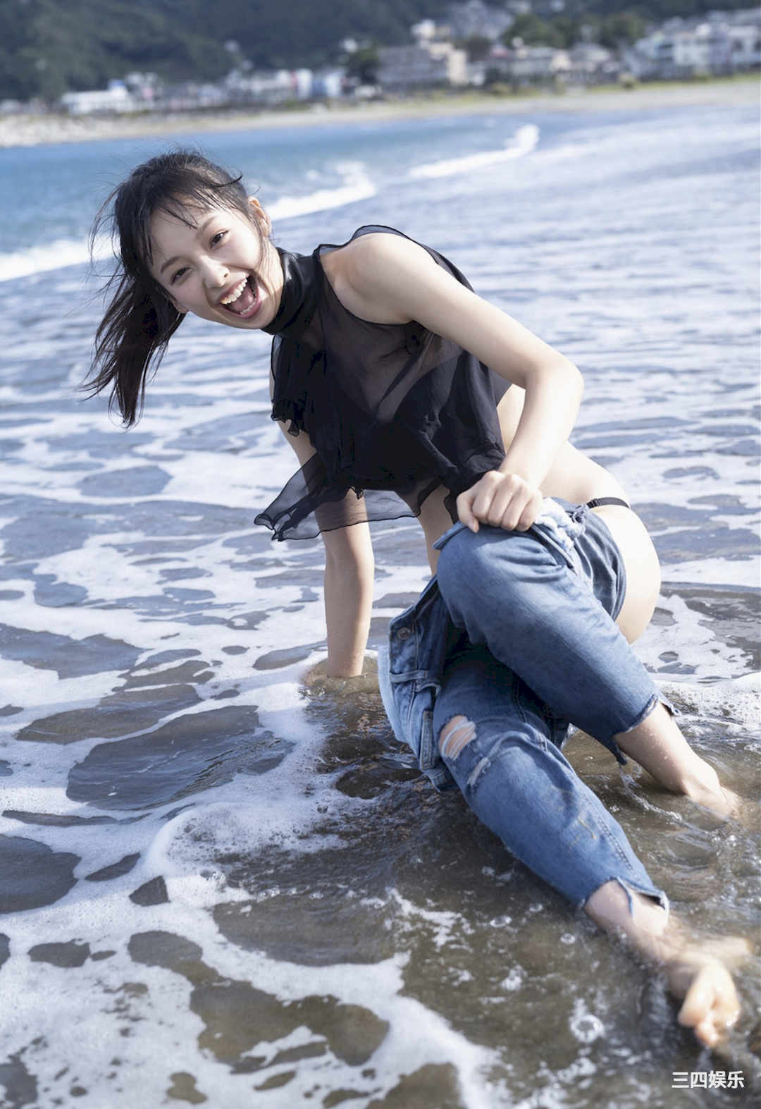 华村飞鸟写真集《ビキニでシャワー》高清全本