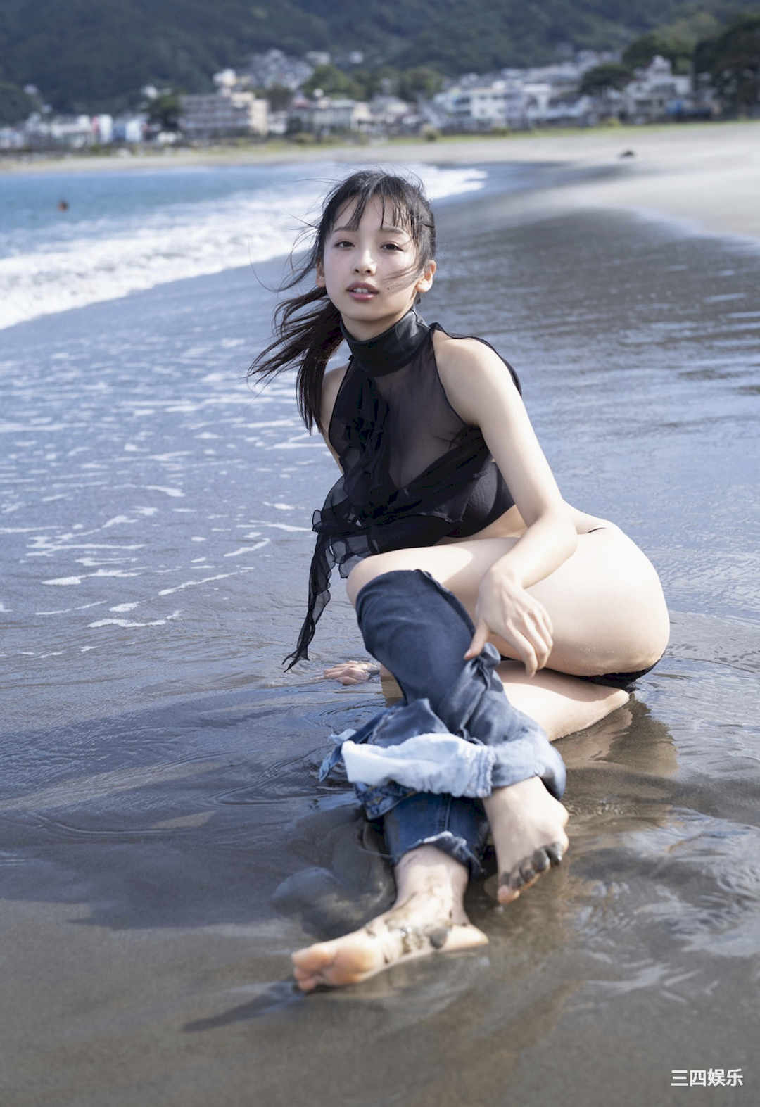 华村飞鸟写真集《ビキニでシャワー》高清全本