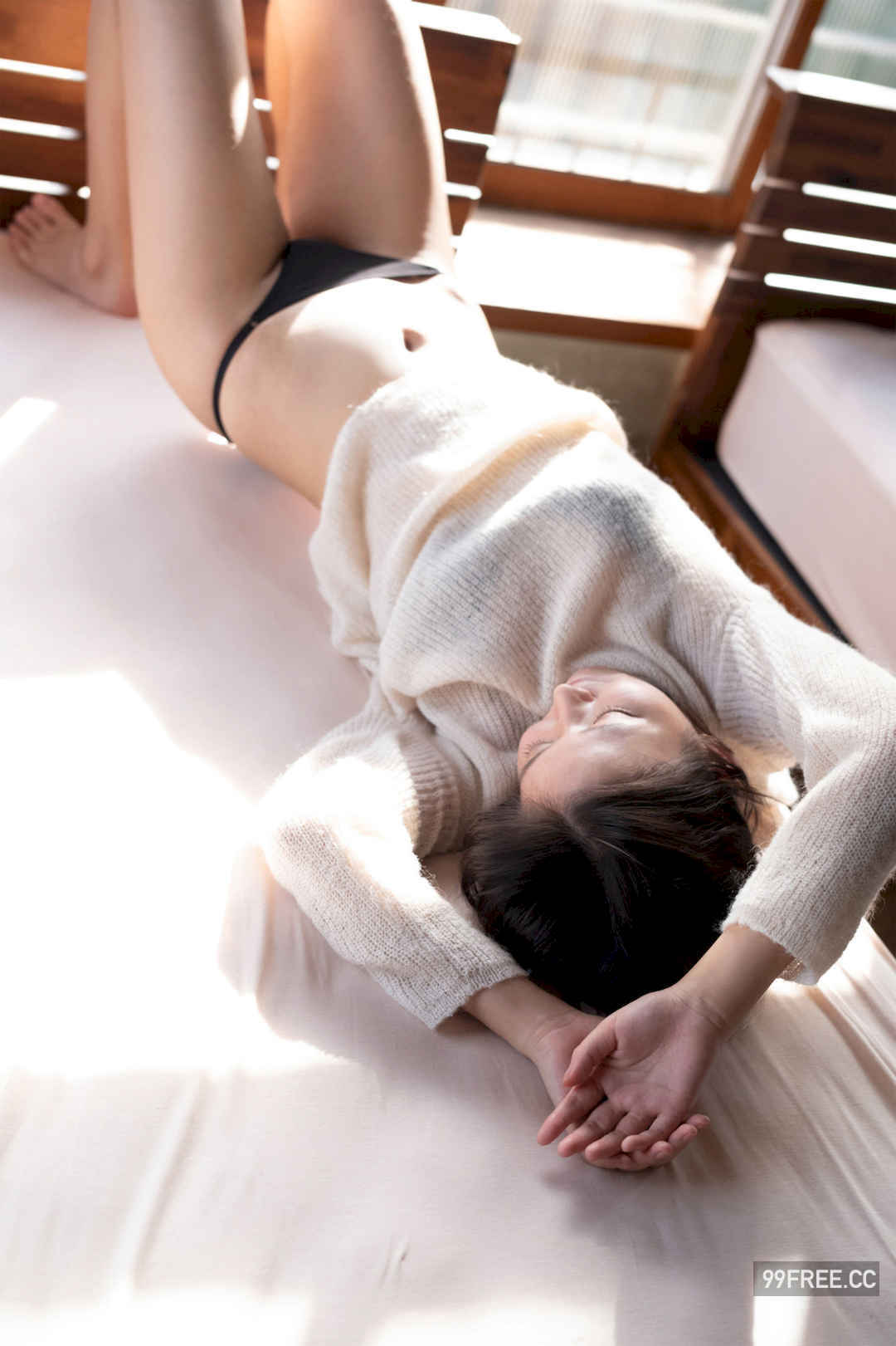 志田音音写真集《艶やかに咲く。》高清全本