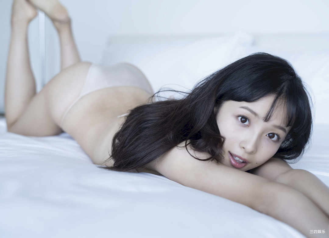 华村飞鸟写真集《ビキニでシャワー》高清全本