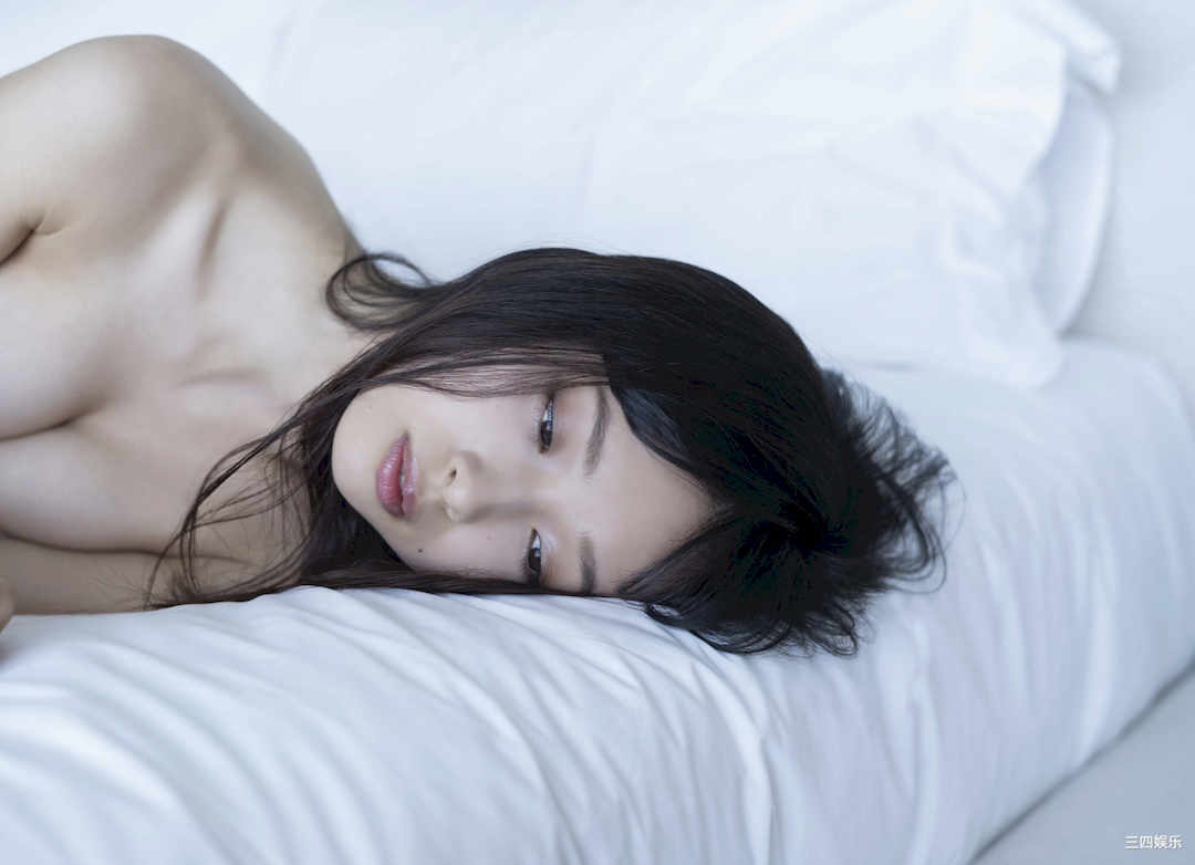 华村飞鸟写真集《ビキニでシャワー》高清全本