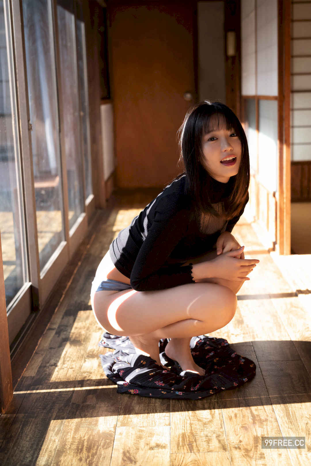 志田音音写真集《艶やかに咲く。》高清全本