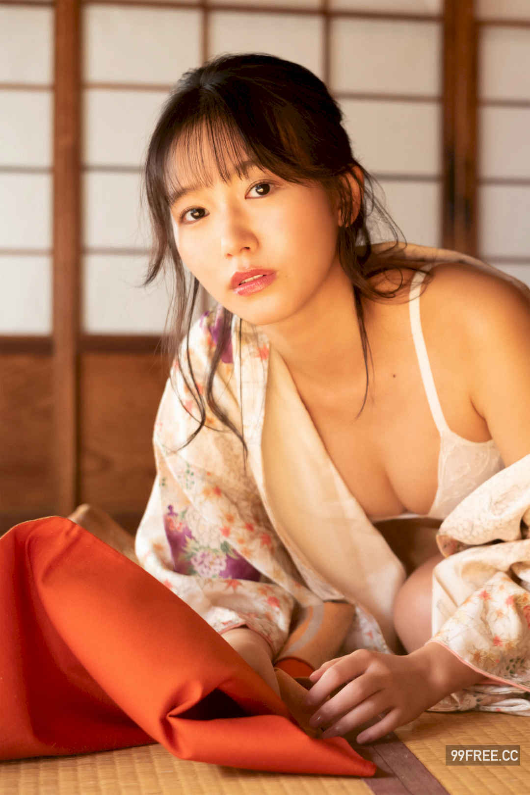 志田音音写真集《艶やかに咲く。》高清全本