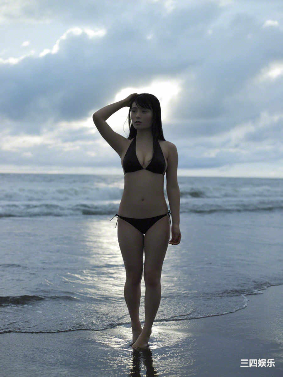 星名美津纪写真集《[Wanibooks] No.121 Mizuki Hosina 星名美津紀》高清全本