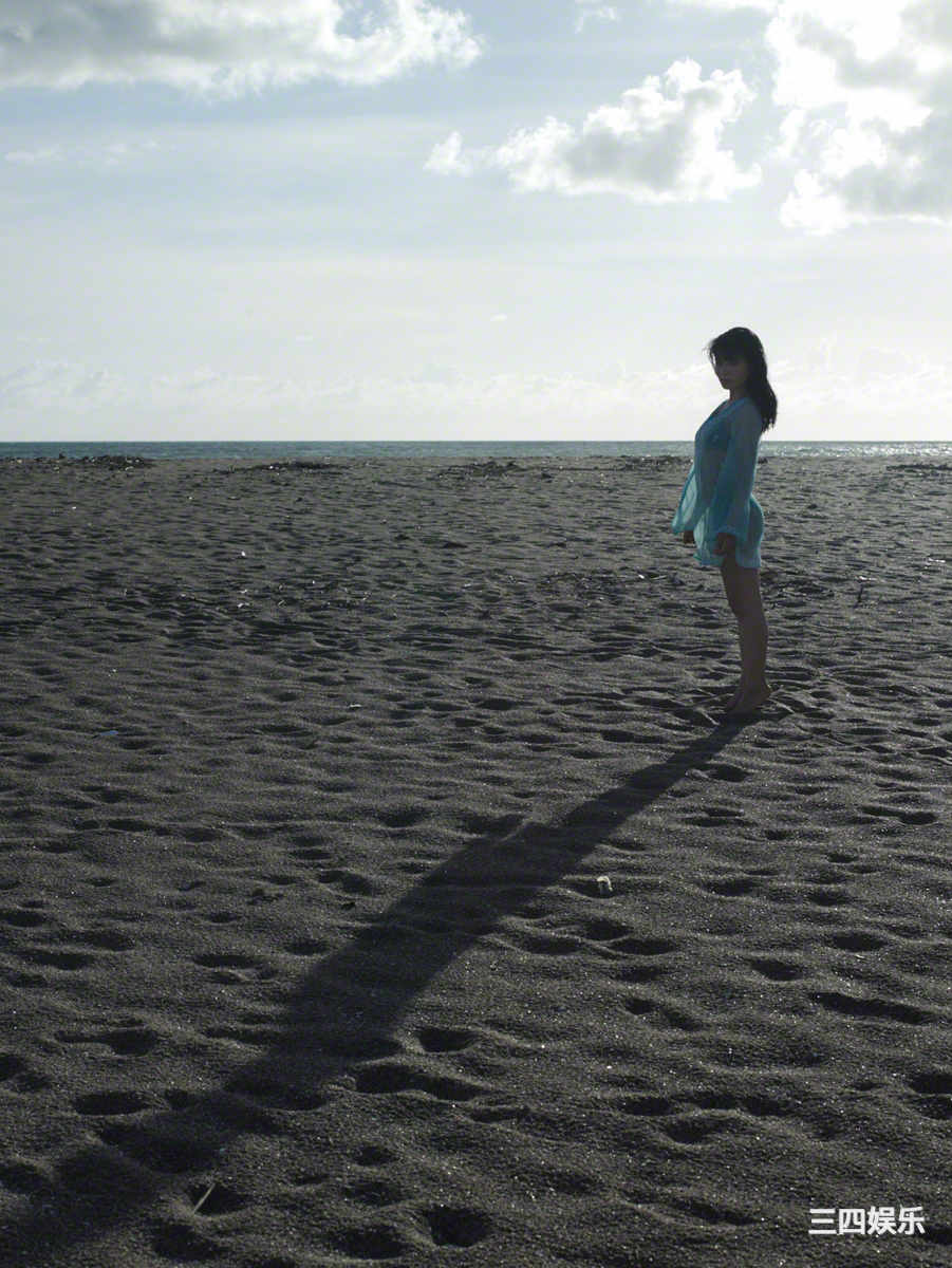 星名美津纪写真集《[Wanibooks] No.121 Mizuki Hosina 星名美津紀》高清全本