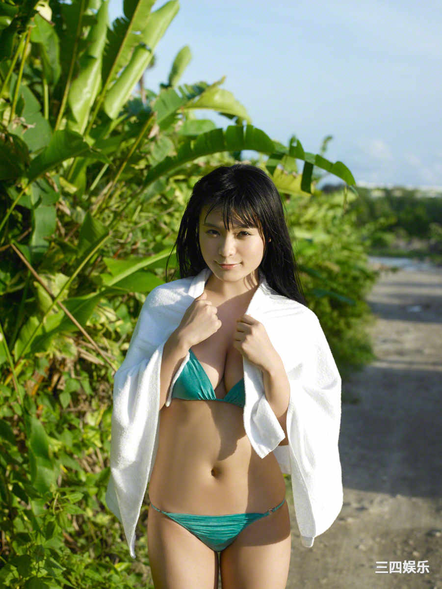 星名美津纪写真集《[Wanibooks] No.121 Mizuki Hosina 星名美津紀》高清全本