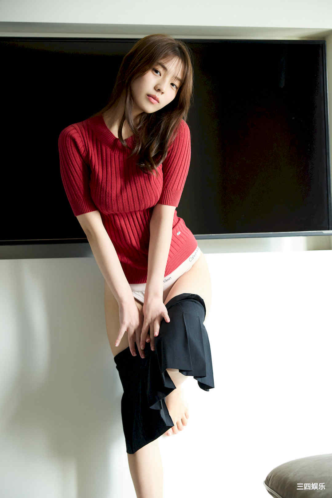 菊地姬奈写真集《「台湾紀行」～黒の愛～》高清全本