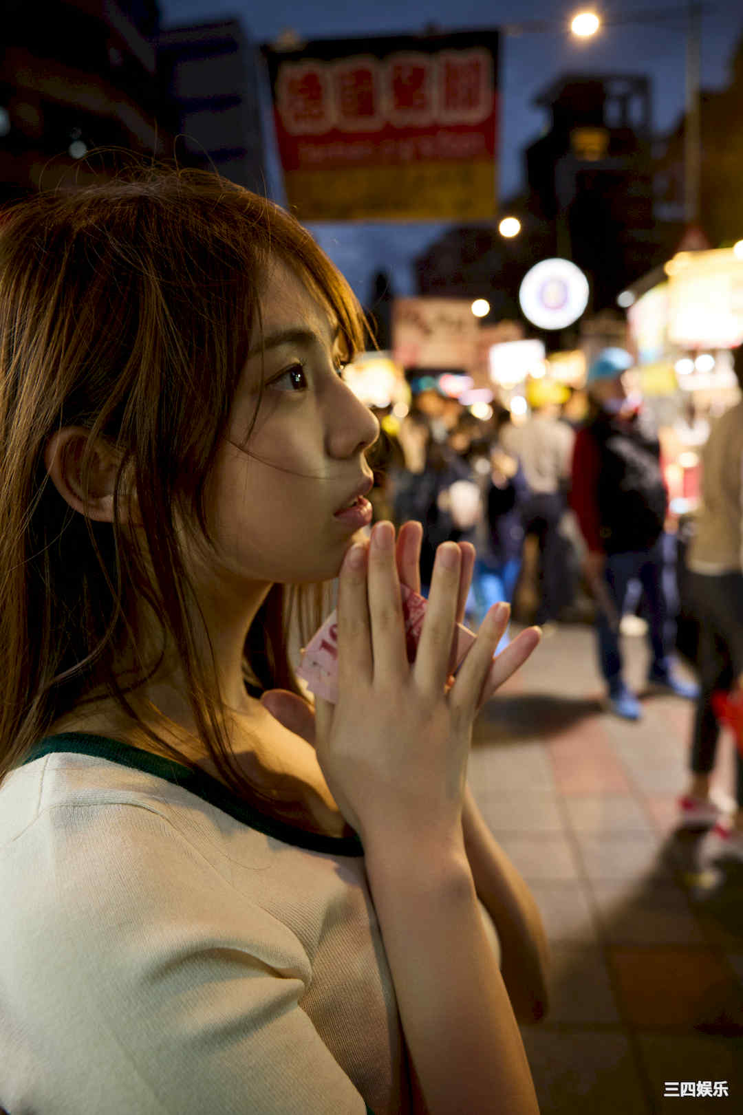 菊地姬奈写真集《「台湾紀行」～黒の愛～》高清全本