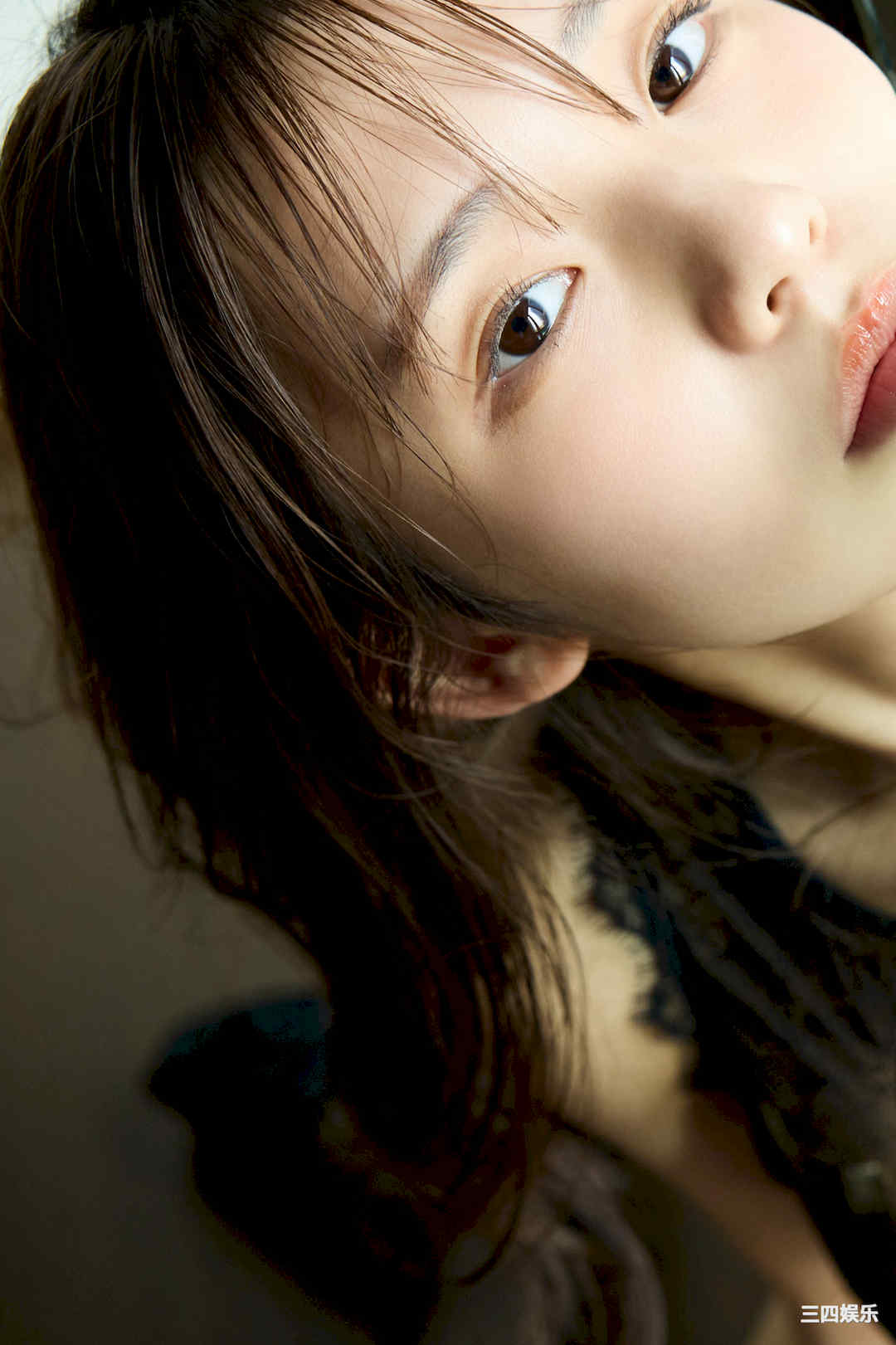 菊地姬奈写真集《「台湾紀行」～黒の愛～》高清全本