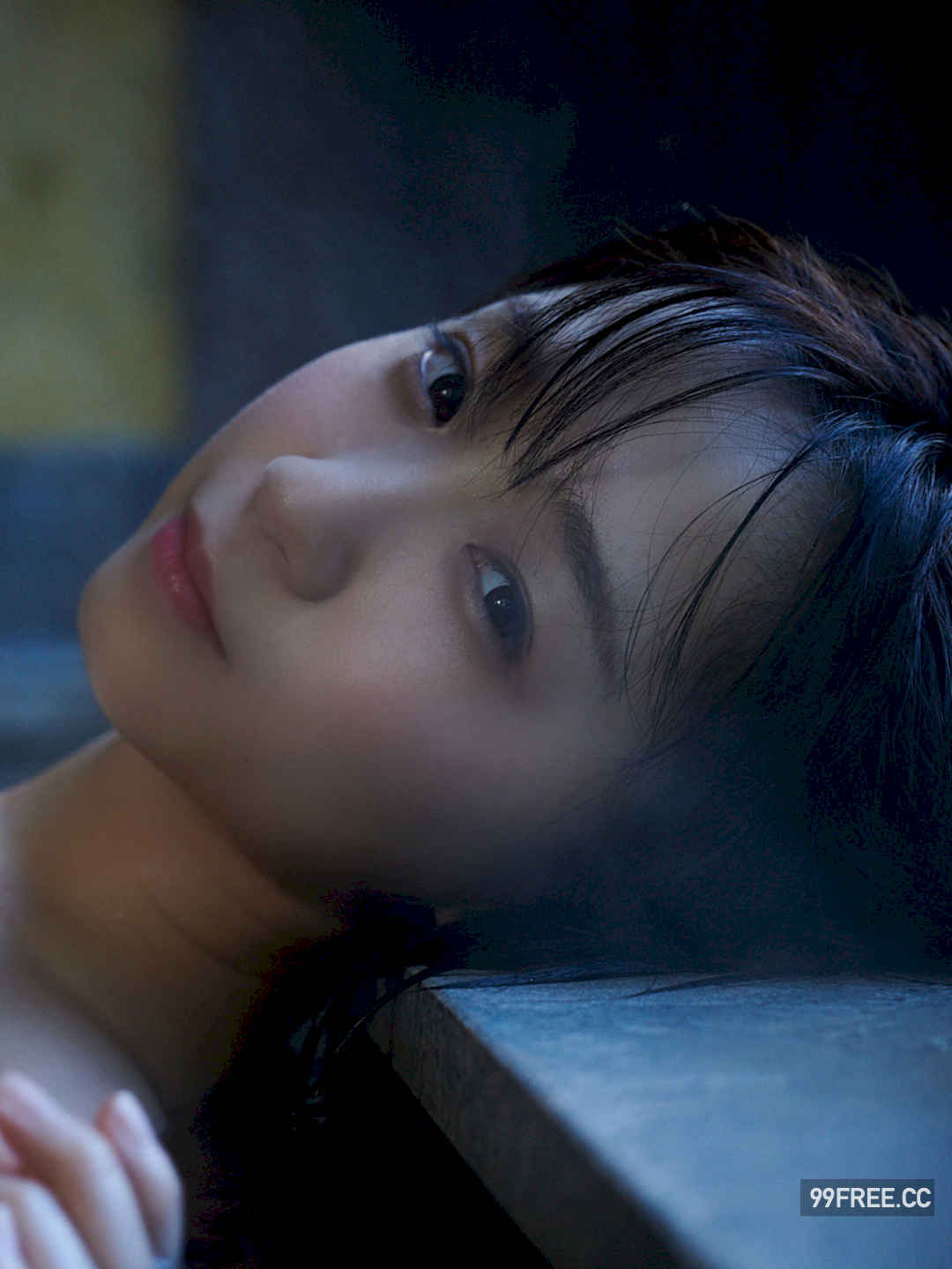 伊织萌写真集《もえと湯煙》高清全本