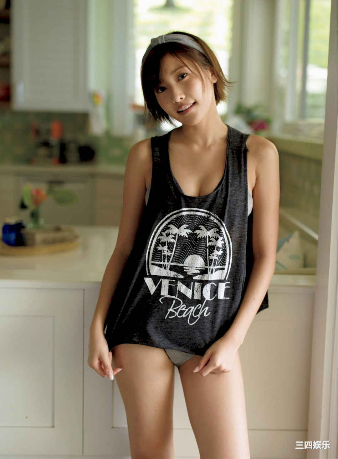 佐野雏子写真集《ひなこ、水着、３ねんぶん》高清全本