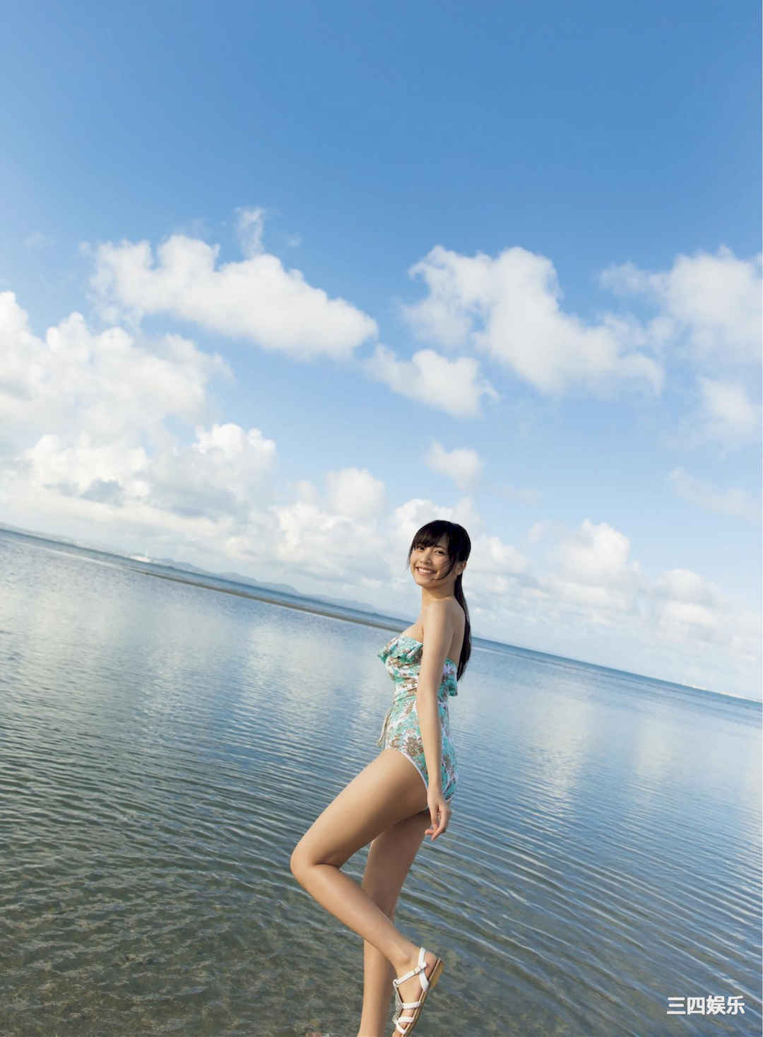 佐野雏子写真集《ひなこ、水着、３ねんぶん》高清全本