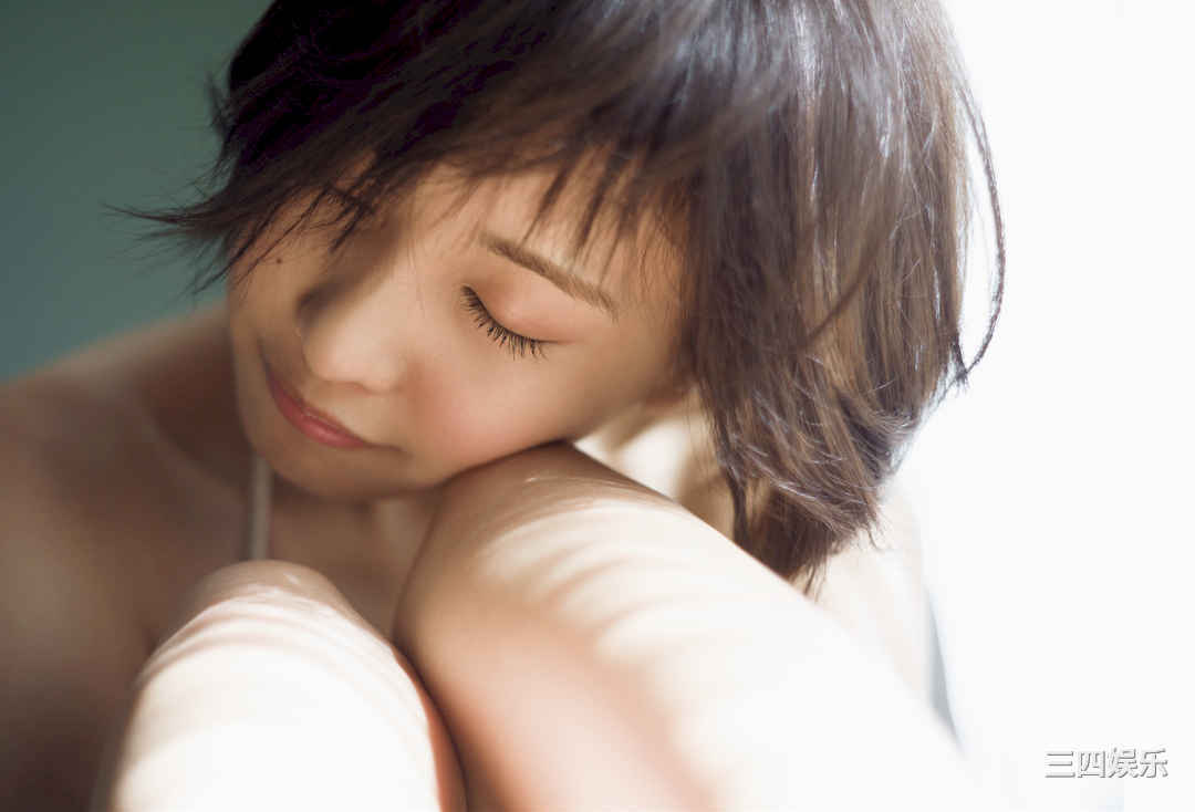 佐野雏子写真集《ひなこ、水着、３ねんぶん》高清全本