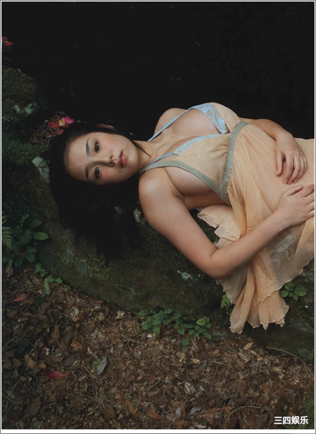 筱崎爱写真集《桜サクトキ》高清全本