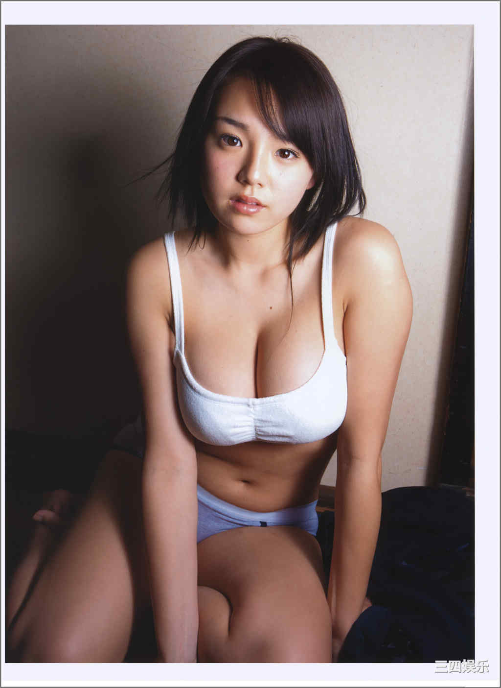 筱崎爱写真集《桜サクトキ》高清全本