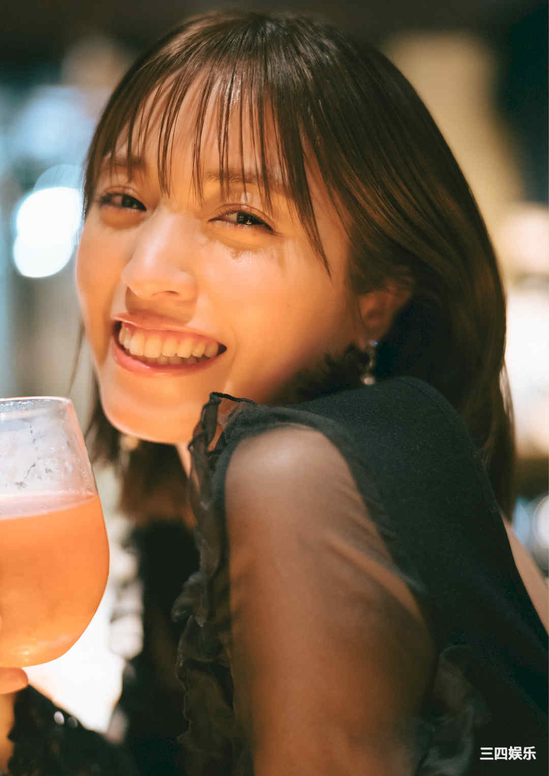 村岛未悠写真集《手を伸ばせば…》高清全本