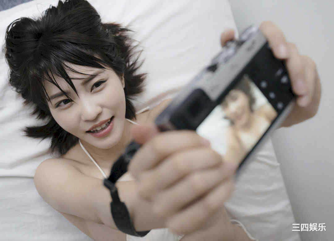 岸明日香写真集《hokuro》高清全本