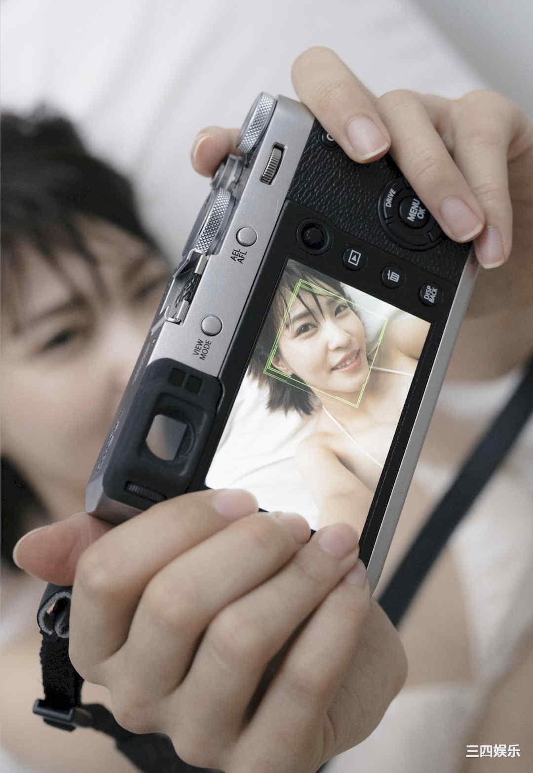 岸明日香写真集《hokuro》高清全本