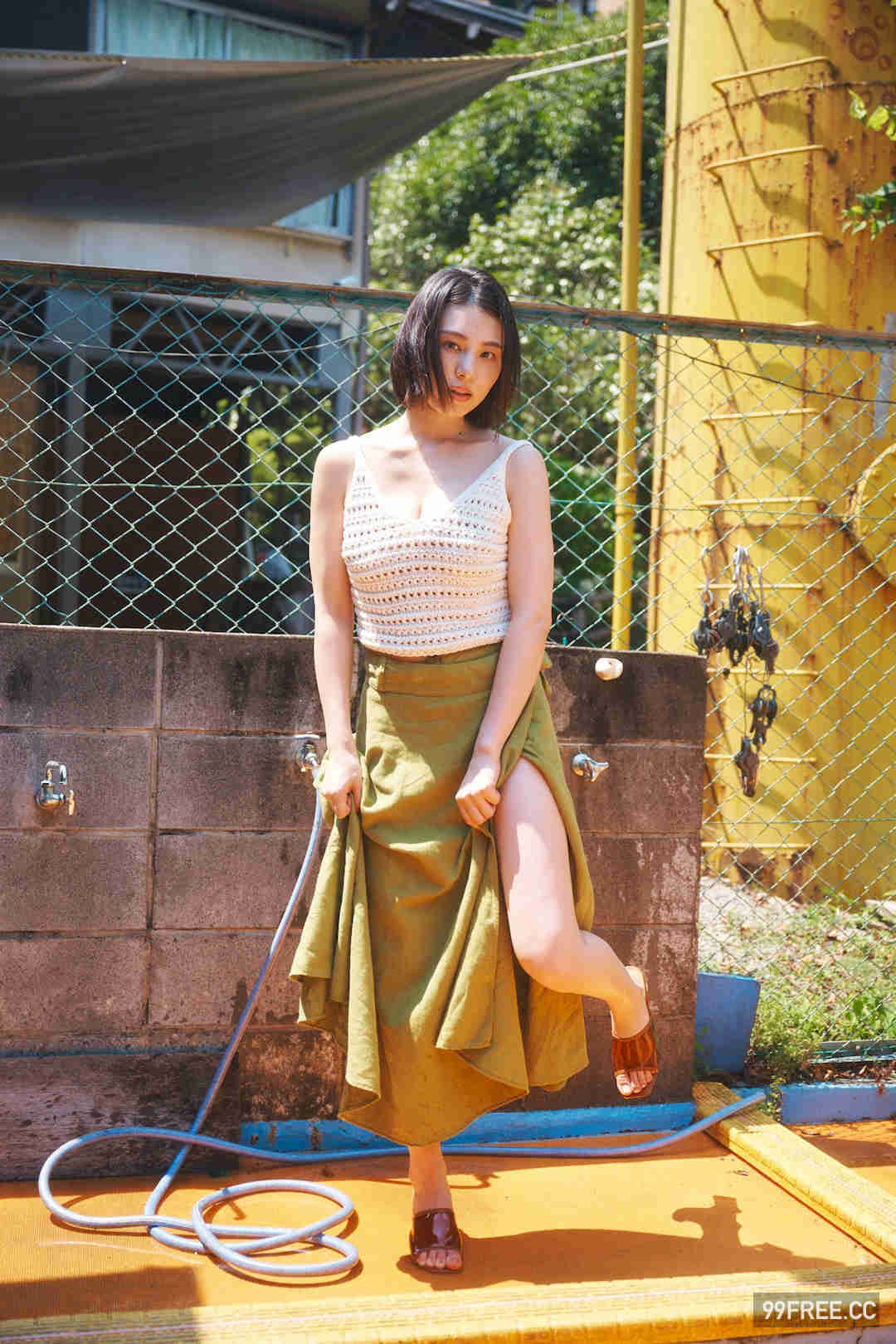 相乐伊织写真集《魅惑の曲線美》高清全本