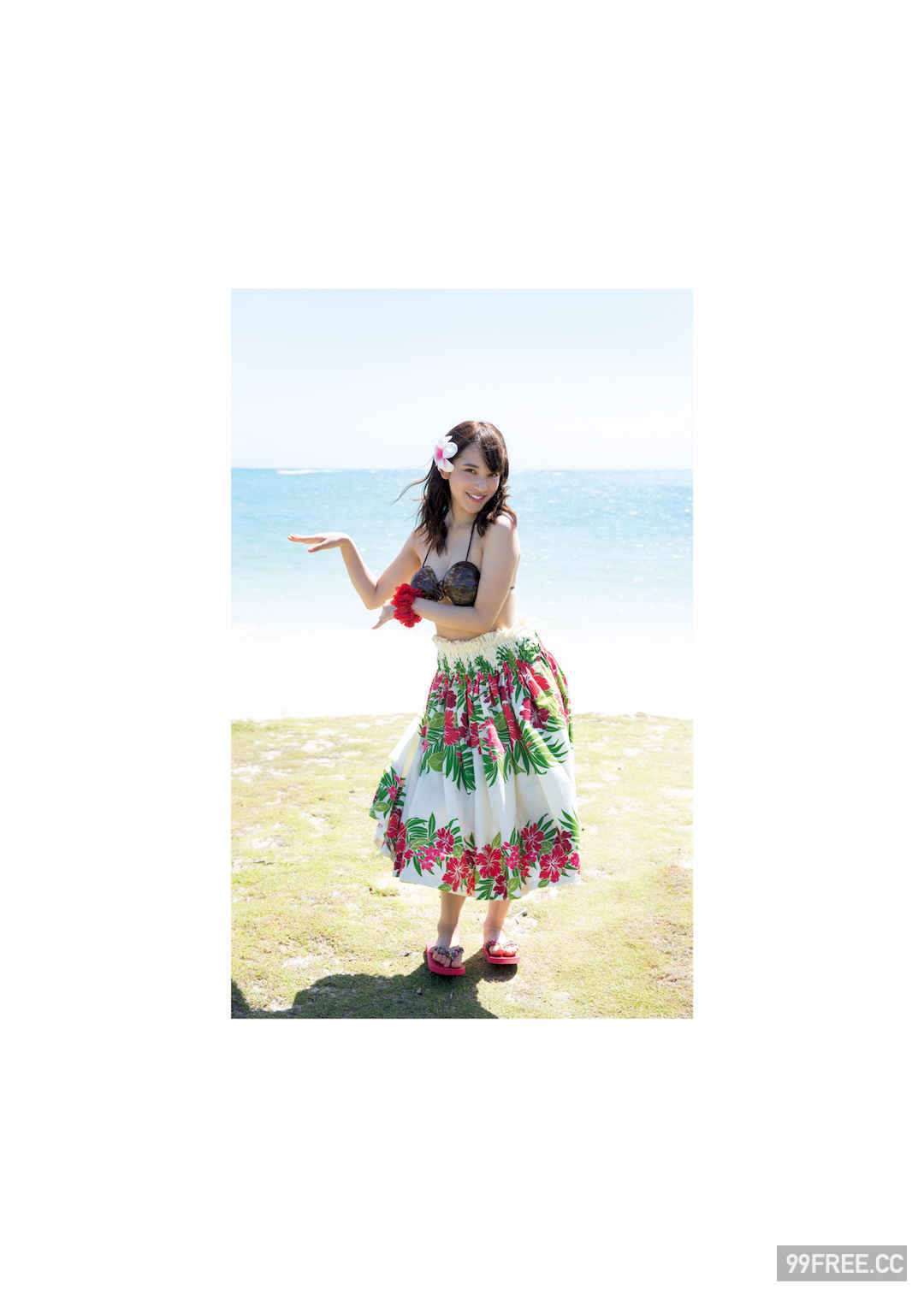 都丸纱也华1ST写真集《とまるまる》高清全本