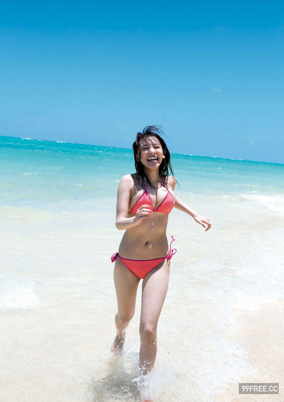 都丸纱也华1ST写真集《とまるまる》高清全本