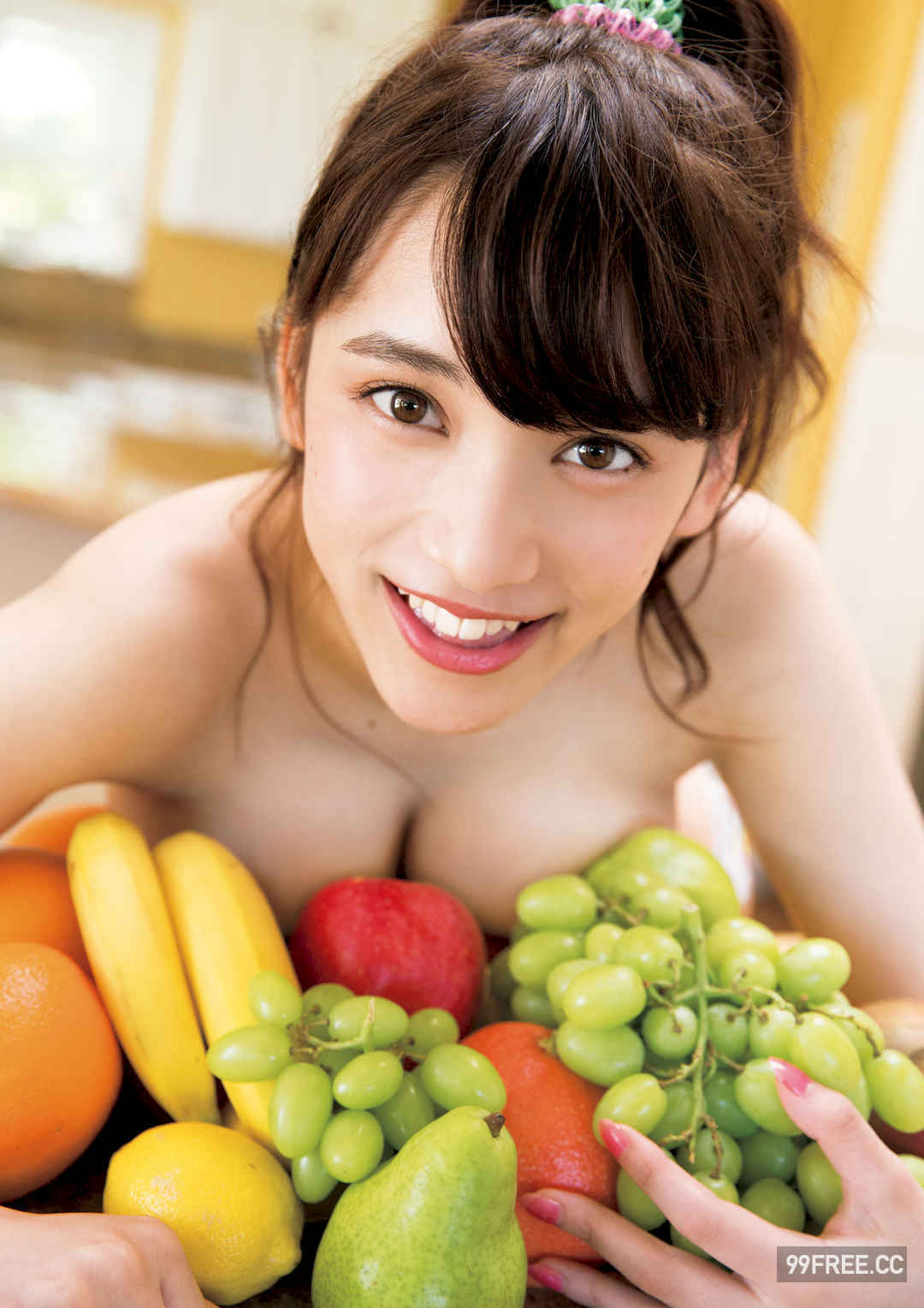 都丸纱也华1ST写真集《とまるまる》高清全本