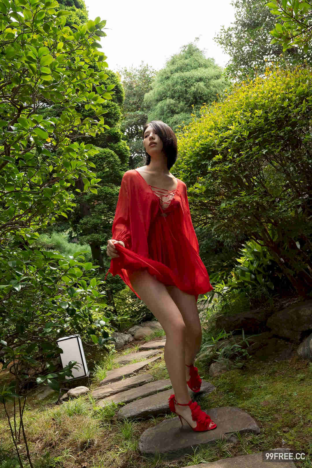 相乐伊织写真集《蜜のあわれ》高清全本