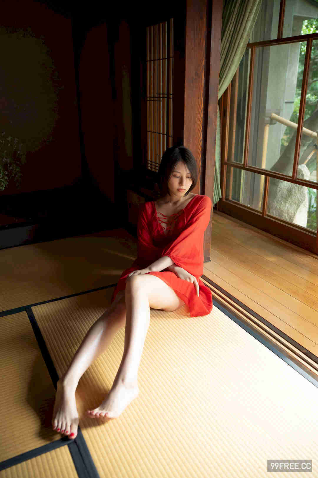 相乐伊织写真集《蜜のあわれ》高清全本