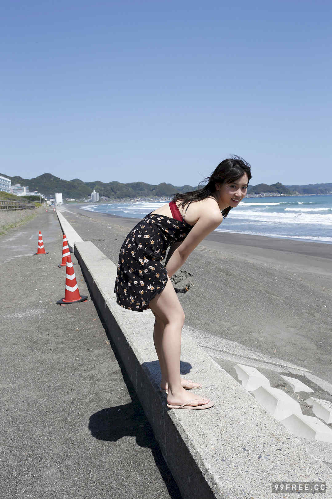 永尾玛利亚写真集《日曜午後に欲望ドライブ》高清全本