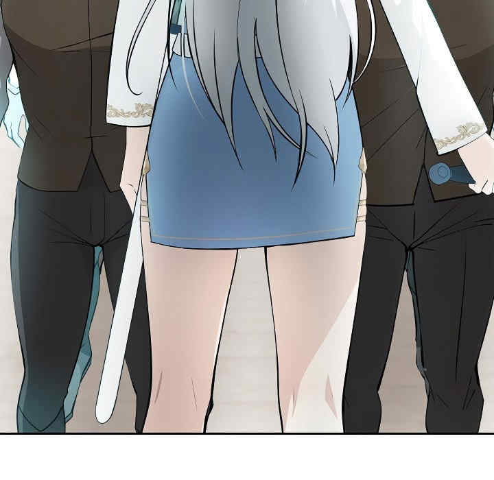 被召唤到异世界，然后成为半龙骑士长